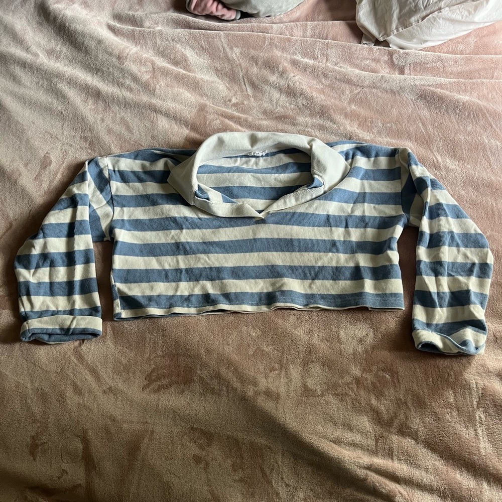 Blu Pepper Cropped Blue and White Striped V-Neck Sweater